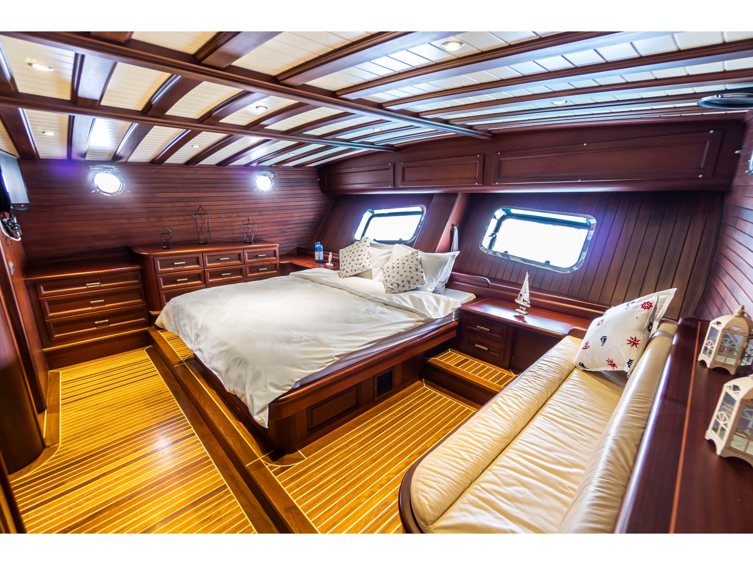 Boat Image 3